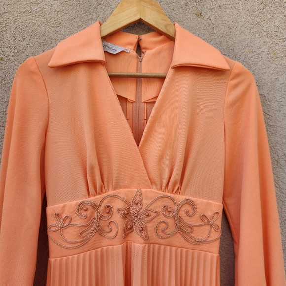 Vintage JC PENNEY Women's Dress US Size Orange Pleated Embroidered Wedding Event - Picture 2 of 11